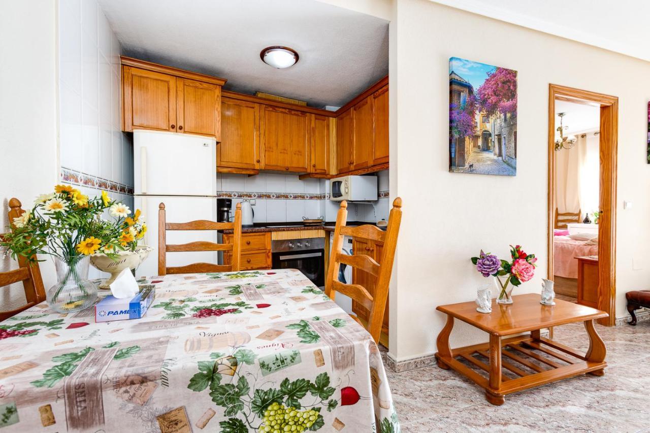 Apartament Caballero De Rodas Torrevieja Buitenkant foto