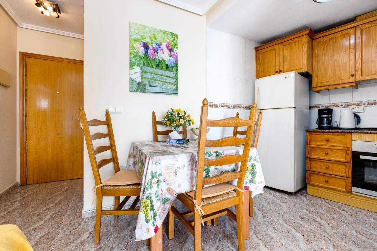 Apartament Caballero De Rodas Torrevieja Buitenkant foto