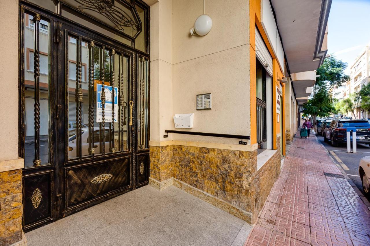 Apartament Caballero De Rodas Torrevieja Buitenkant foto